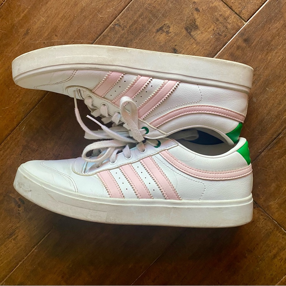 Primegreen- performance fabric by Adidas. No virgin plastic used.
